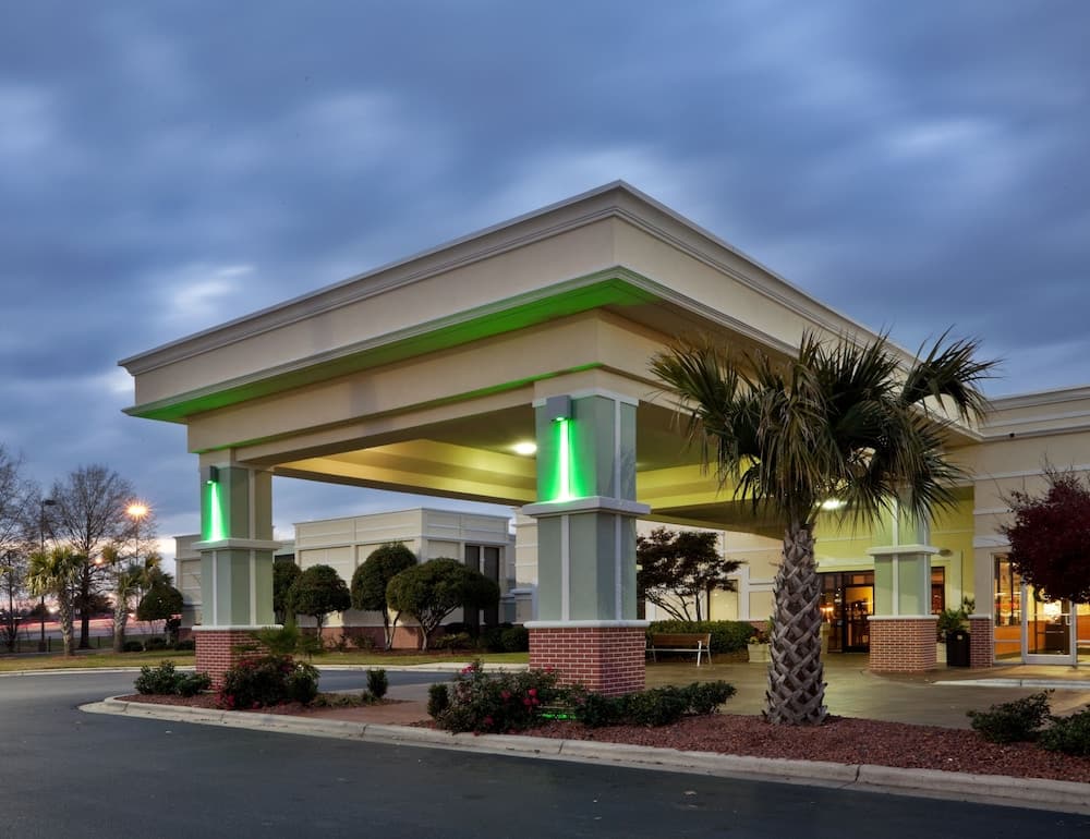 Holiday Inn Lumberton North - I-95 main