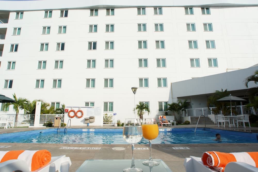 Holiday Inn Express Tapachula main