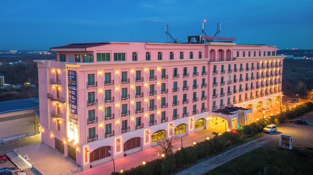 Phoenicia Express Hotel