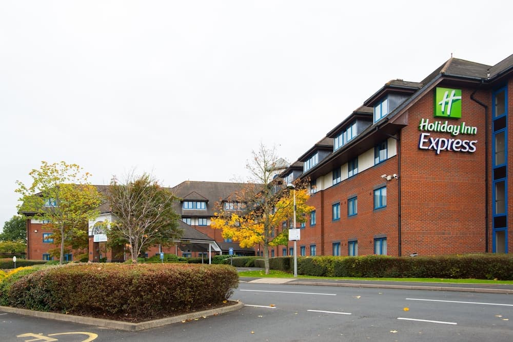 Holiday Inn Express Birmingham - Nec main