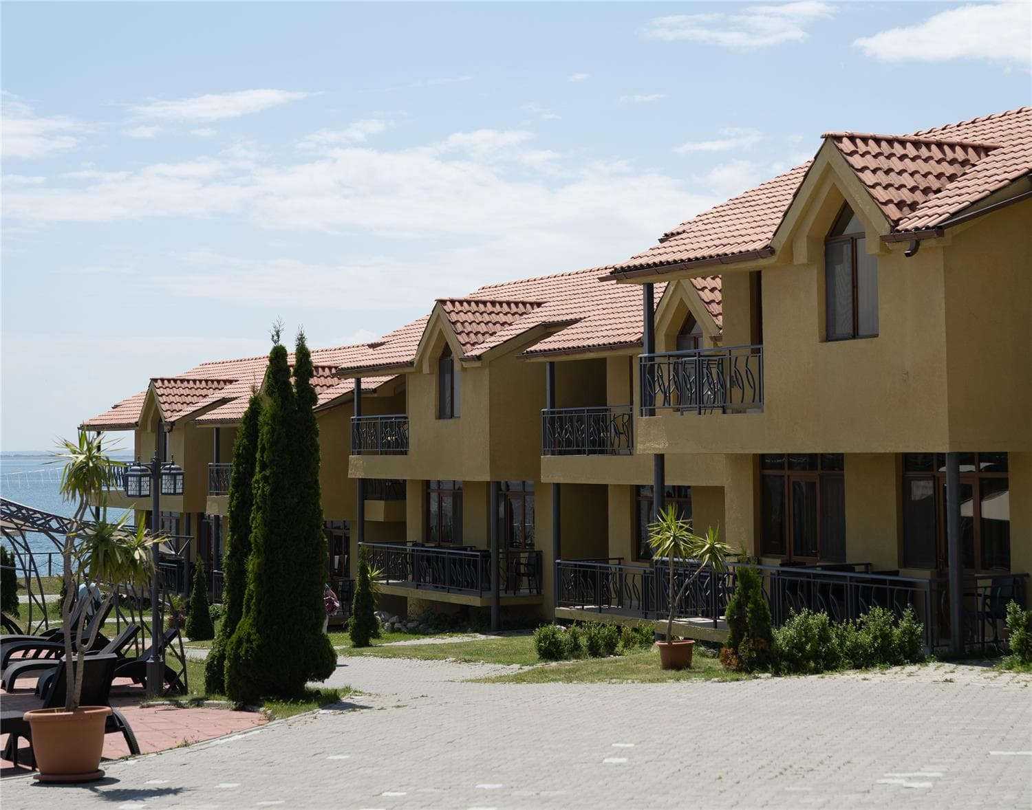 Best Western Bohemian Resort main