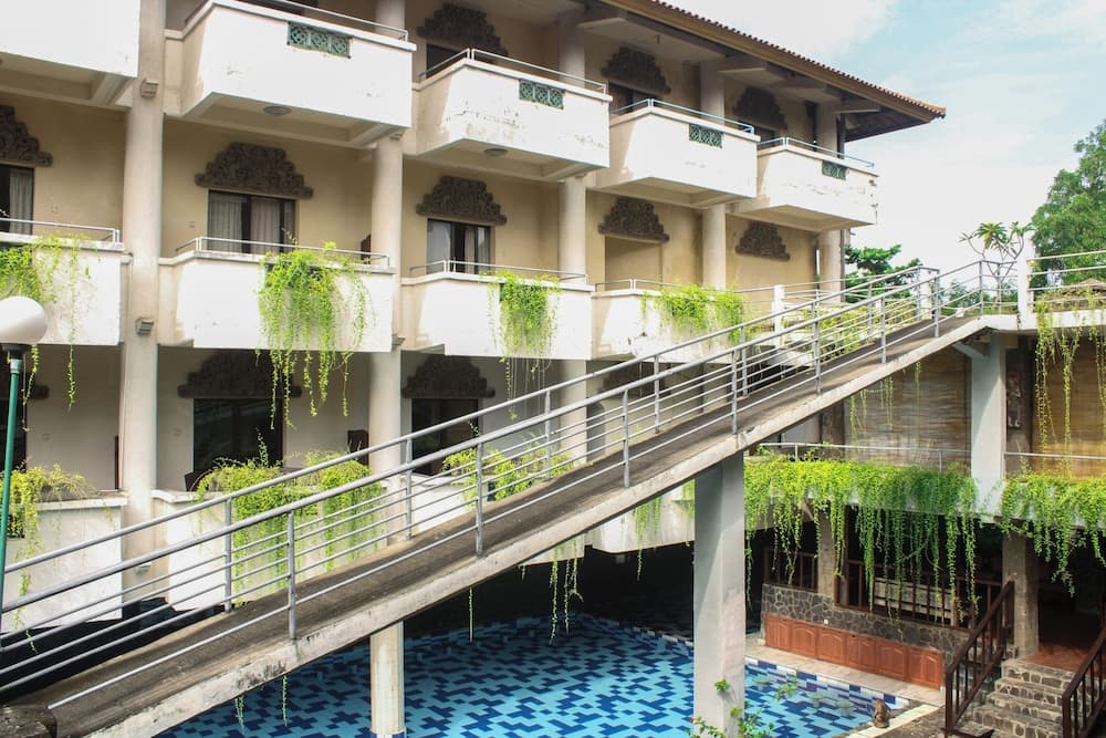 Melasti Kuta Bungalows & Spa main