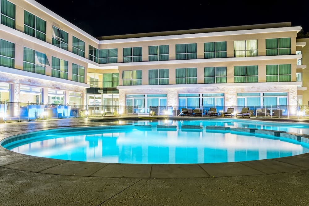 Howard Johnson by Wyndham Neuquen