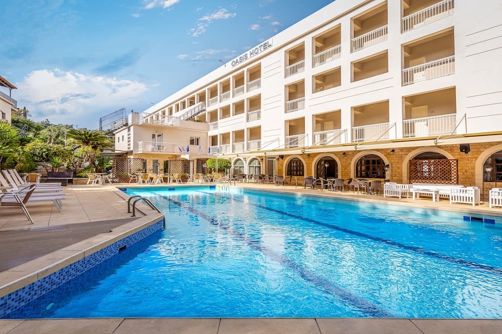 Oasis Hotel main
