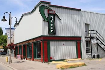 Holiday Inn Express & Suites Oshawa Downtown - Toronto Area main