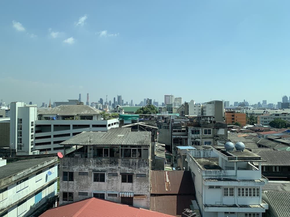 Thana Wisut Hotel main