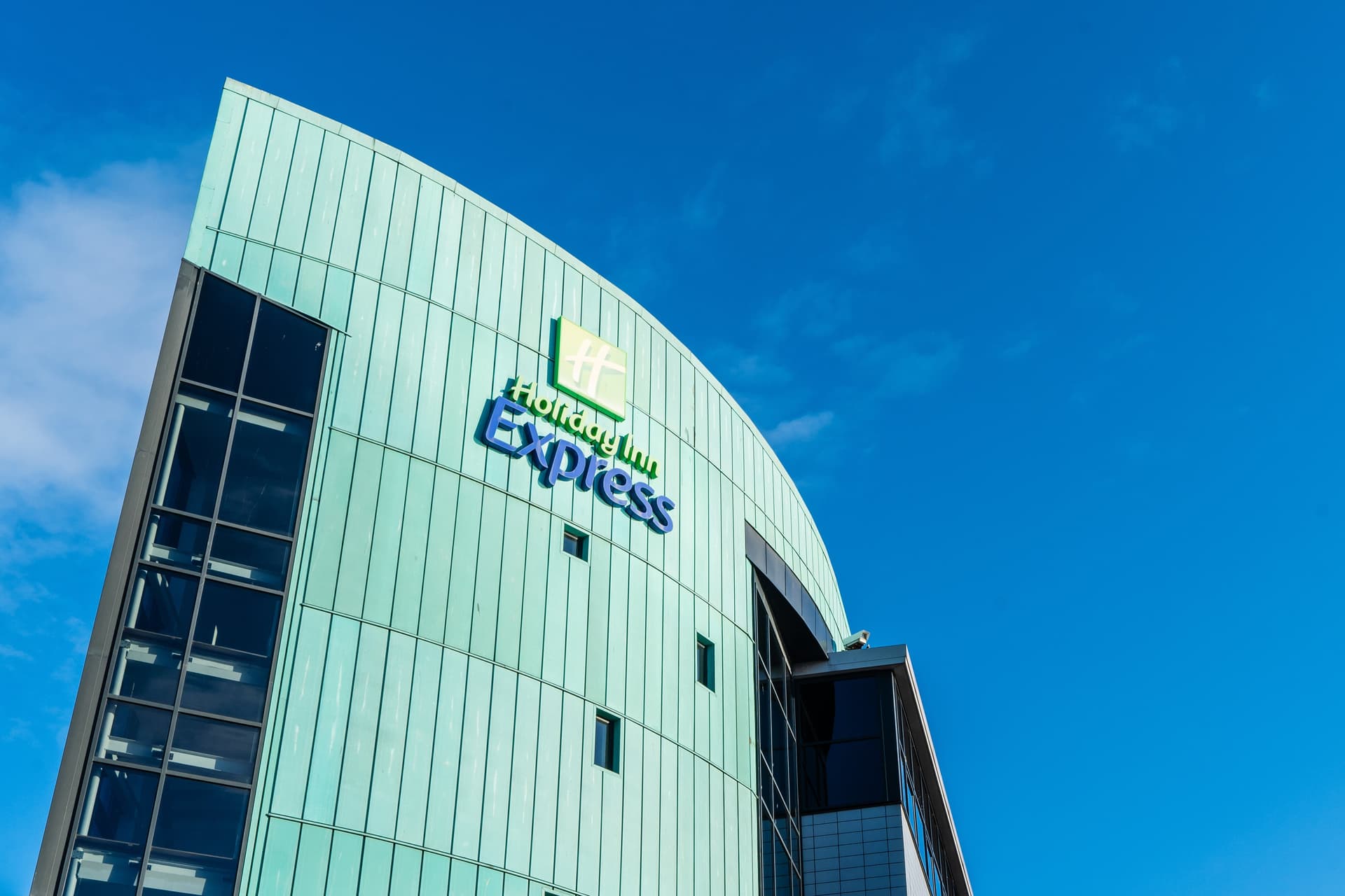 Holiday Inn Express Dundee main