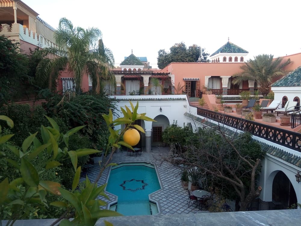 Palace  Donab main
