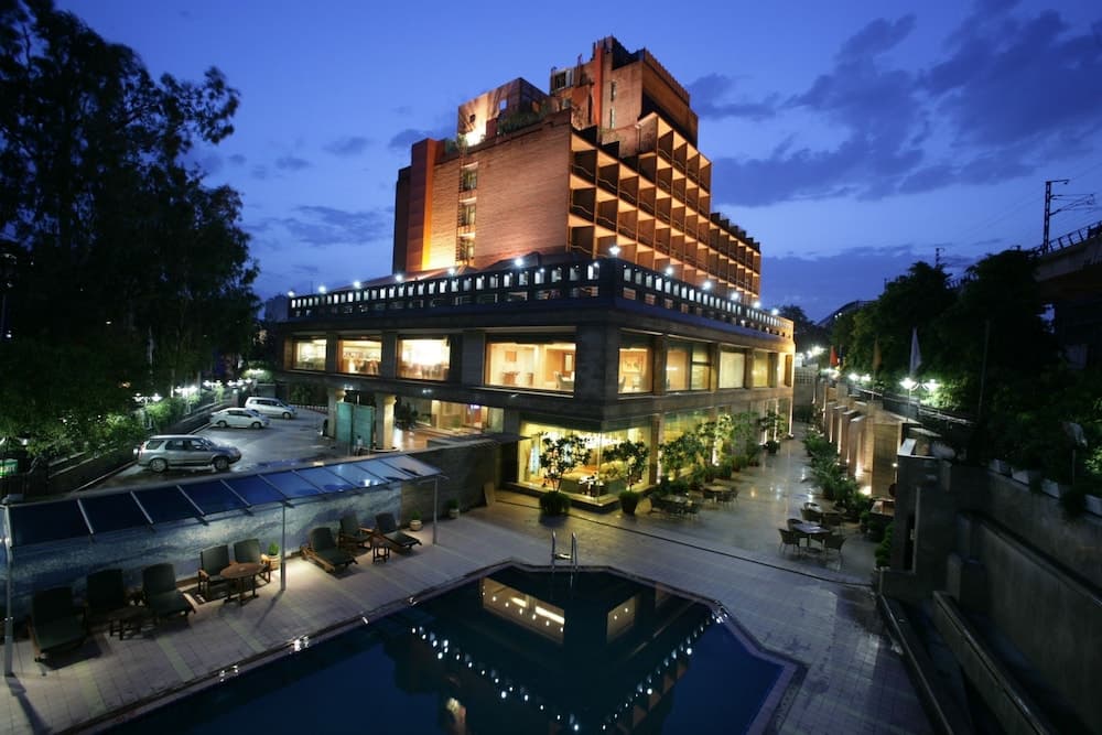 Jaypee Siddharth Hotel main