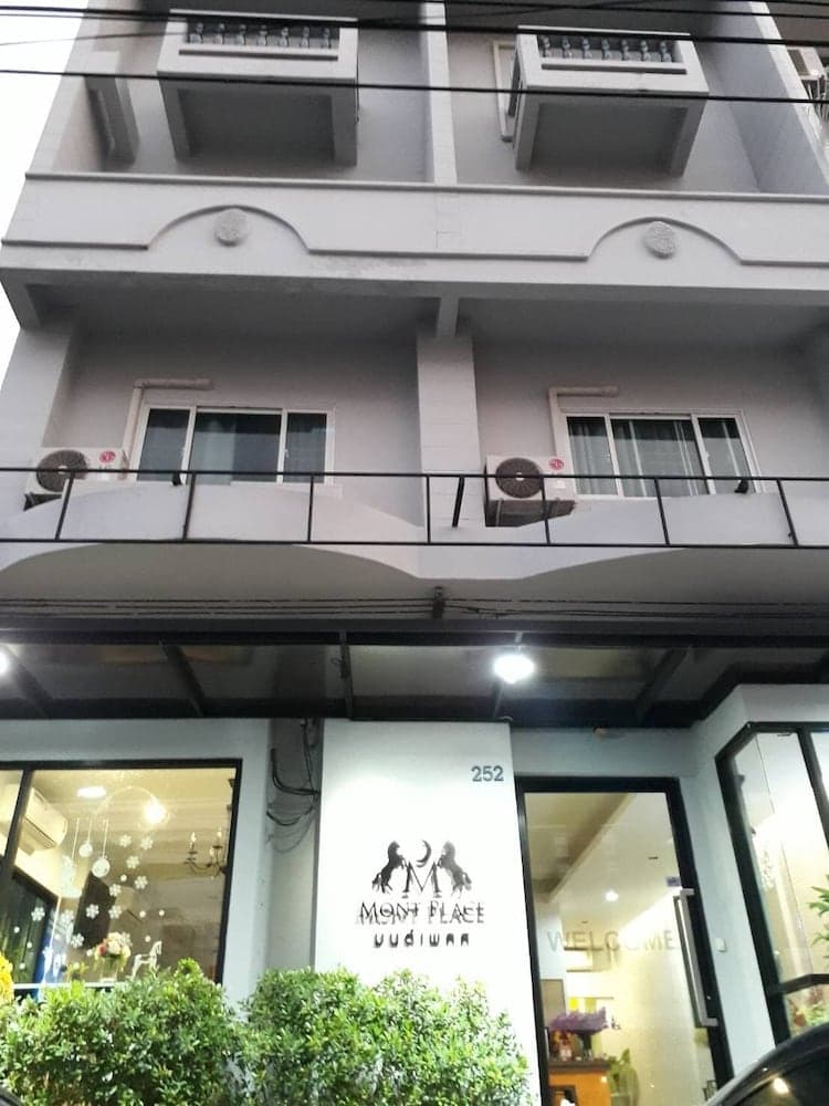 Mont Place Donmuang main