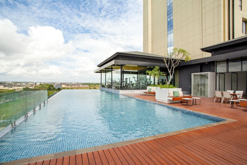 Wyndham Opi Hotel Palembang main