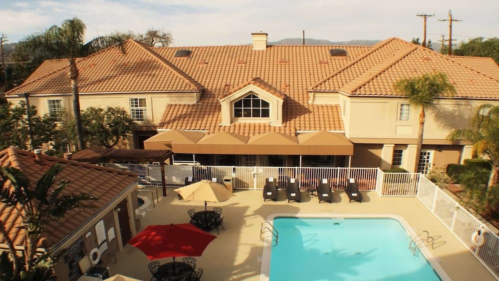 Sonesta Es Suites Chatsworth main
