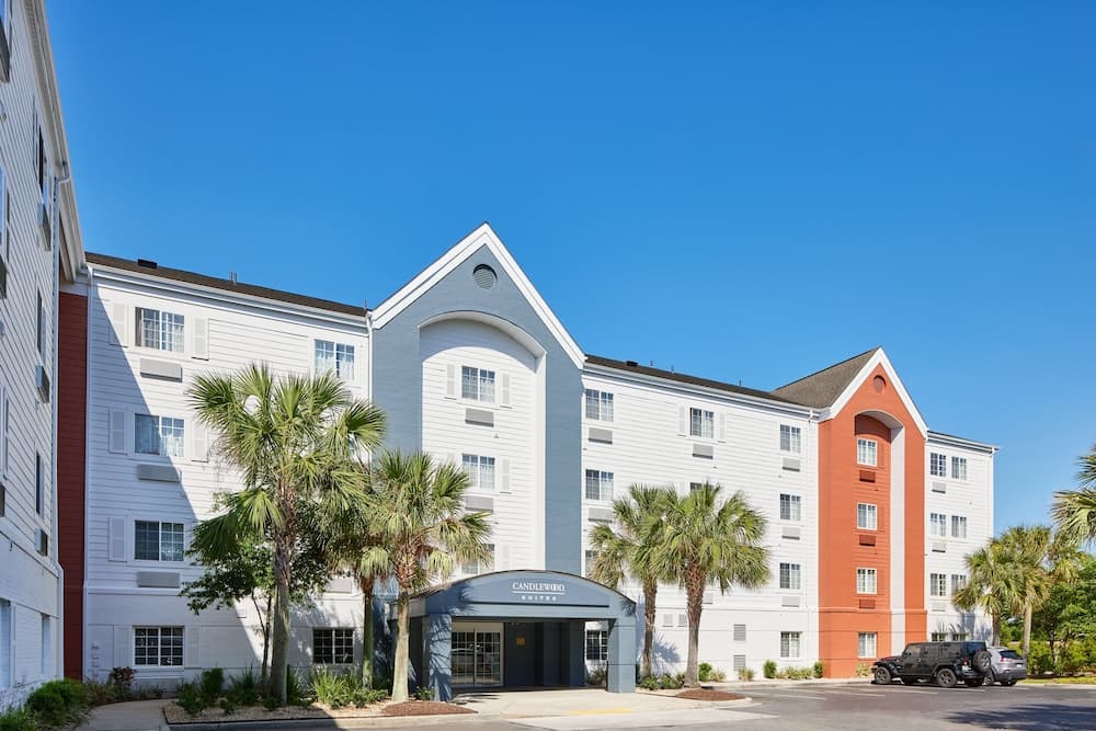 Candlewood Suites Charleston - Northwoods main