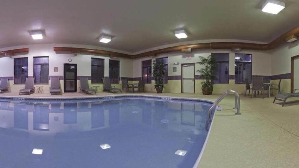 Holiday Inn Express Greensburg main