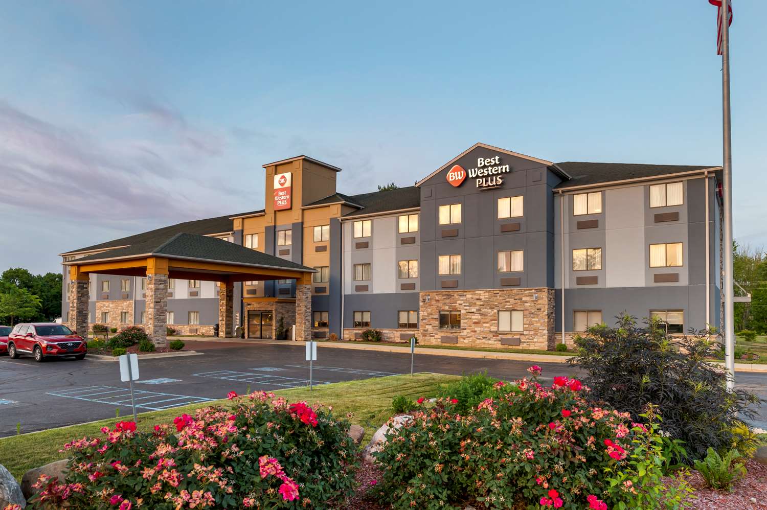 Best Western Plus Warsaw main