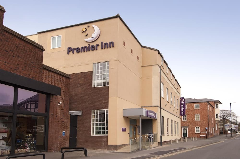 Premier Inn Stratford Upon Avon Central main