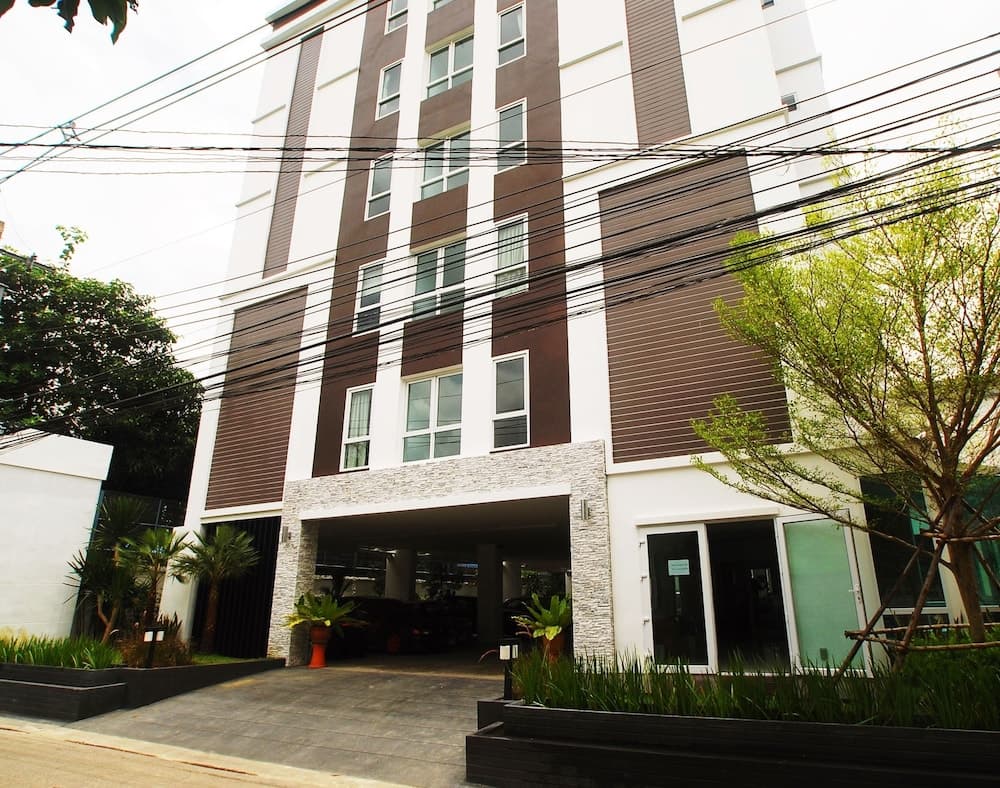 Riski Residence main