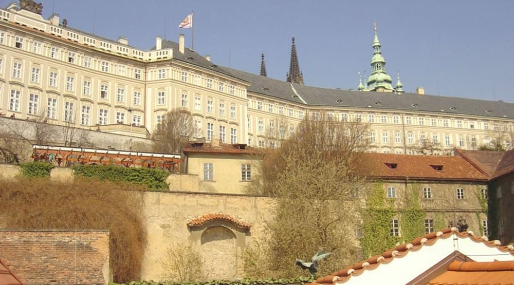 The Golden Wheel Hotel main