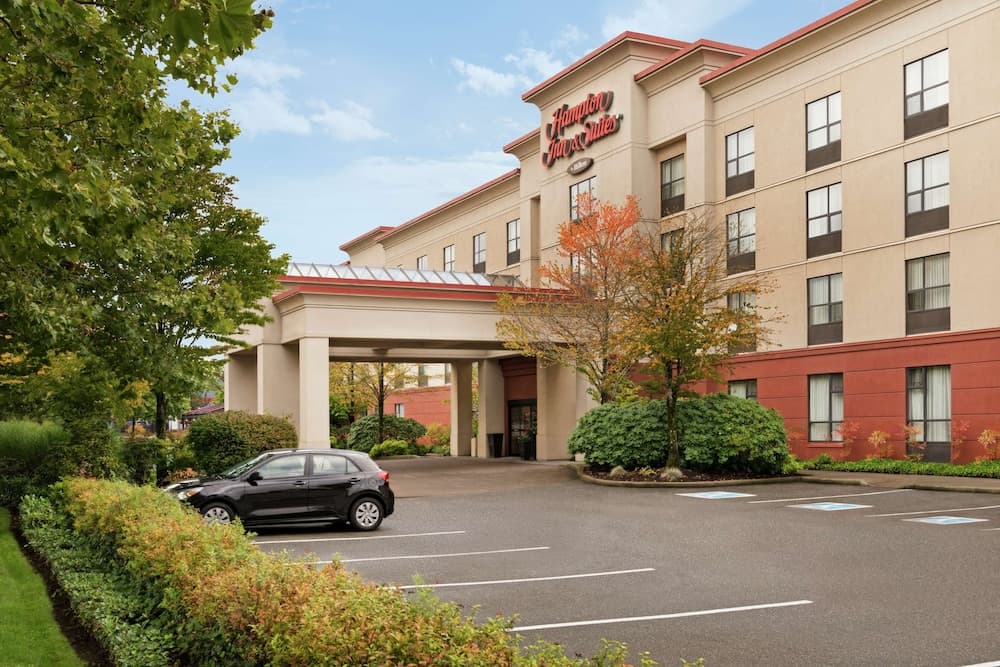 Hampton Inn & Suites by Hilton Langley-Surrey main