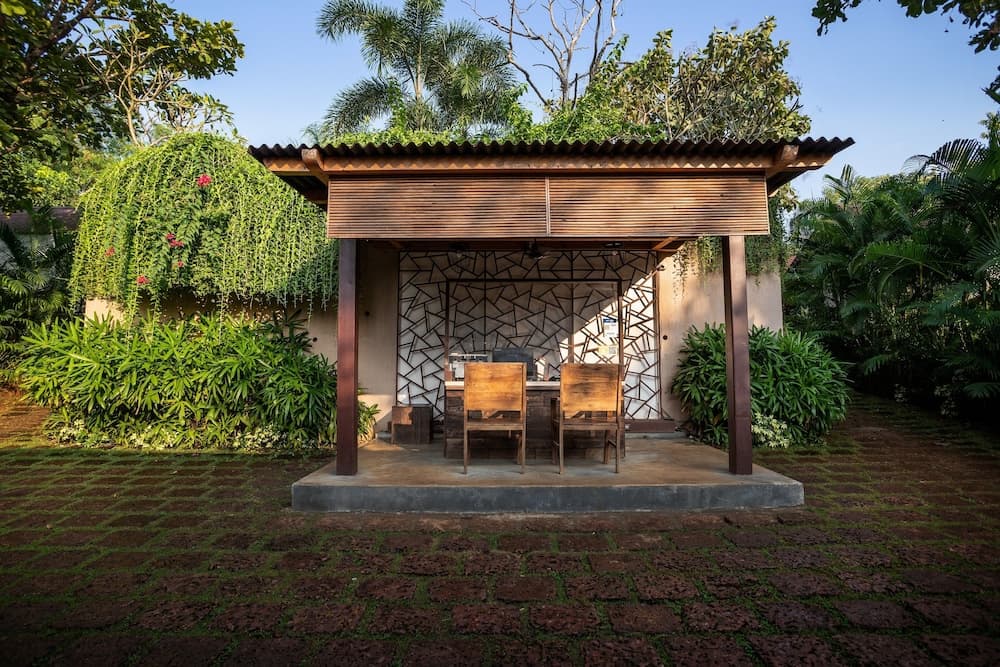 Stone Wood Resort & Spa main