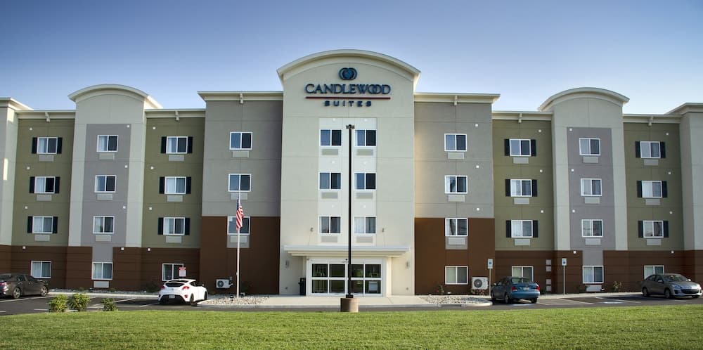 Candlewood Suites Lancaster West main