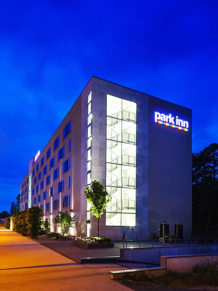 Park Inn by Radisson Frankfurt Airport main