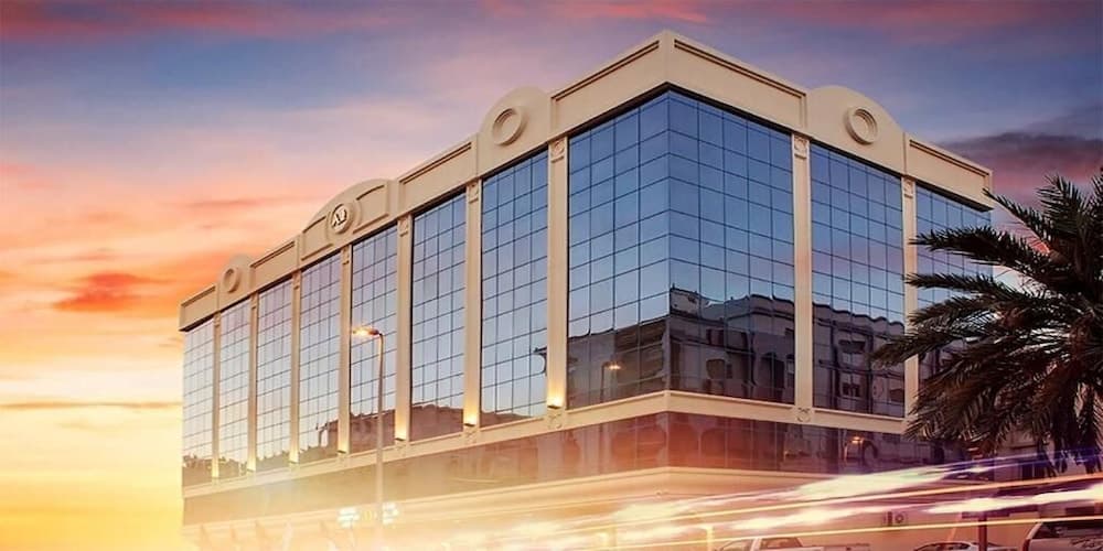 Aquila Hotel main