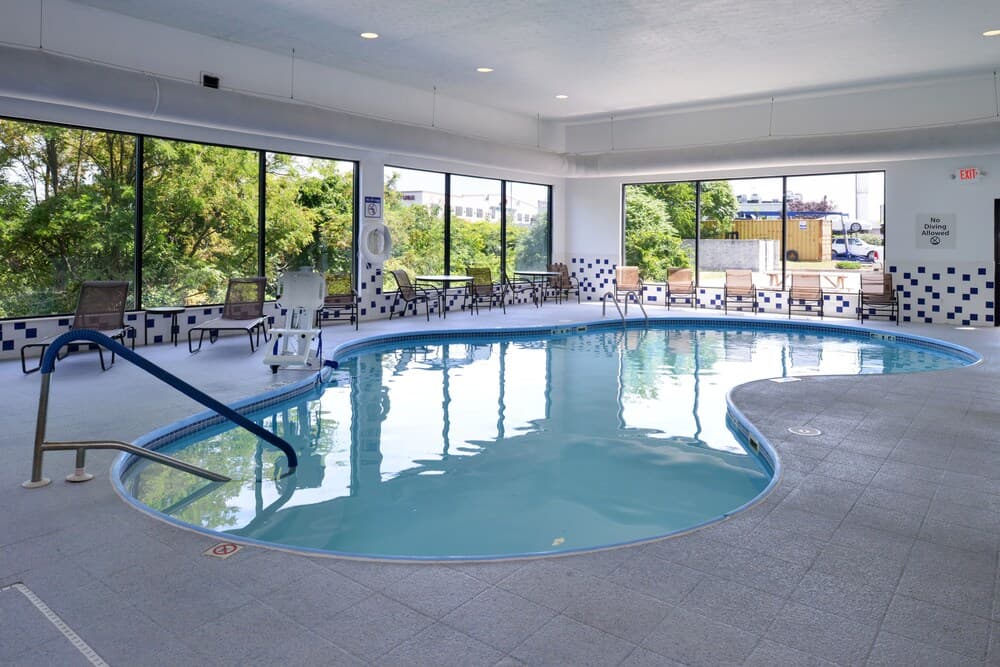 Holiday Inn Express Morgantown main