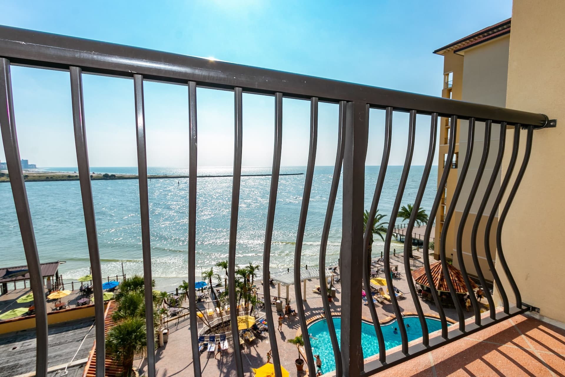 Holiday Inn & Suites Clearwater Beach main