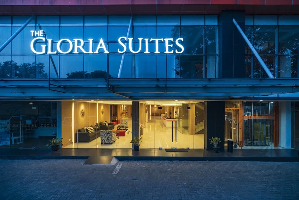 The Gloria Suites Grogol, Jakarta main