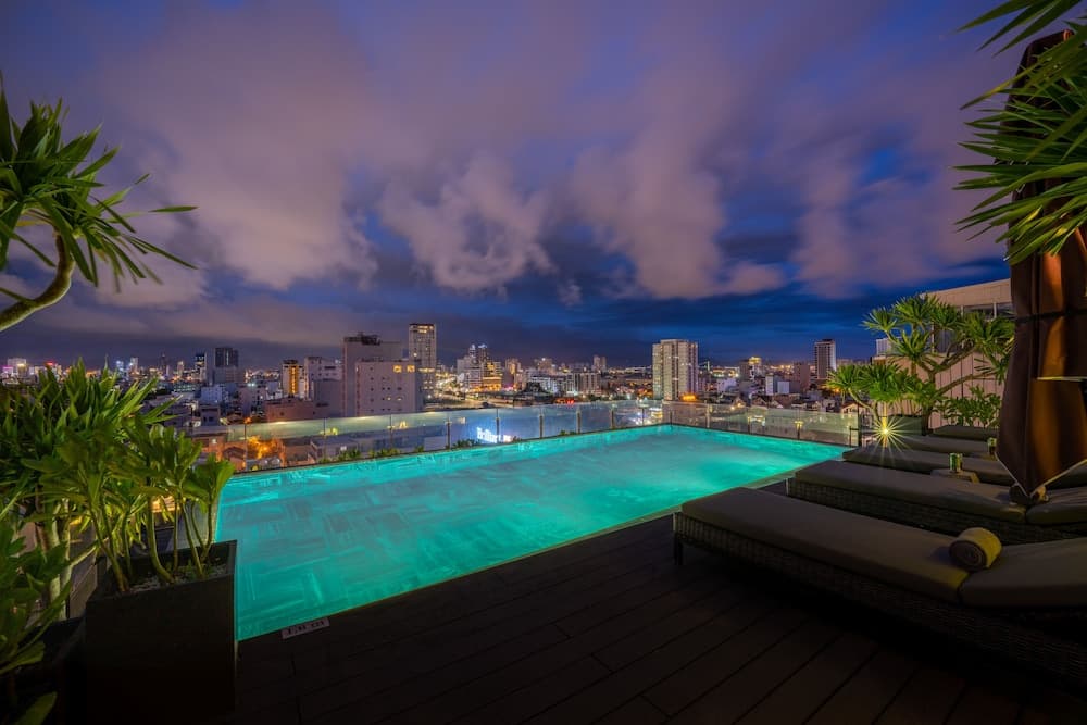 Legend Hotel