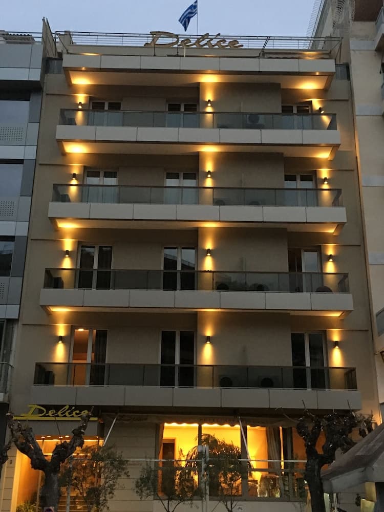 Delice Hotel & Family Apartments main