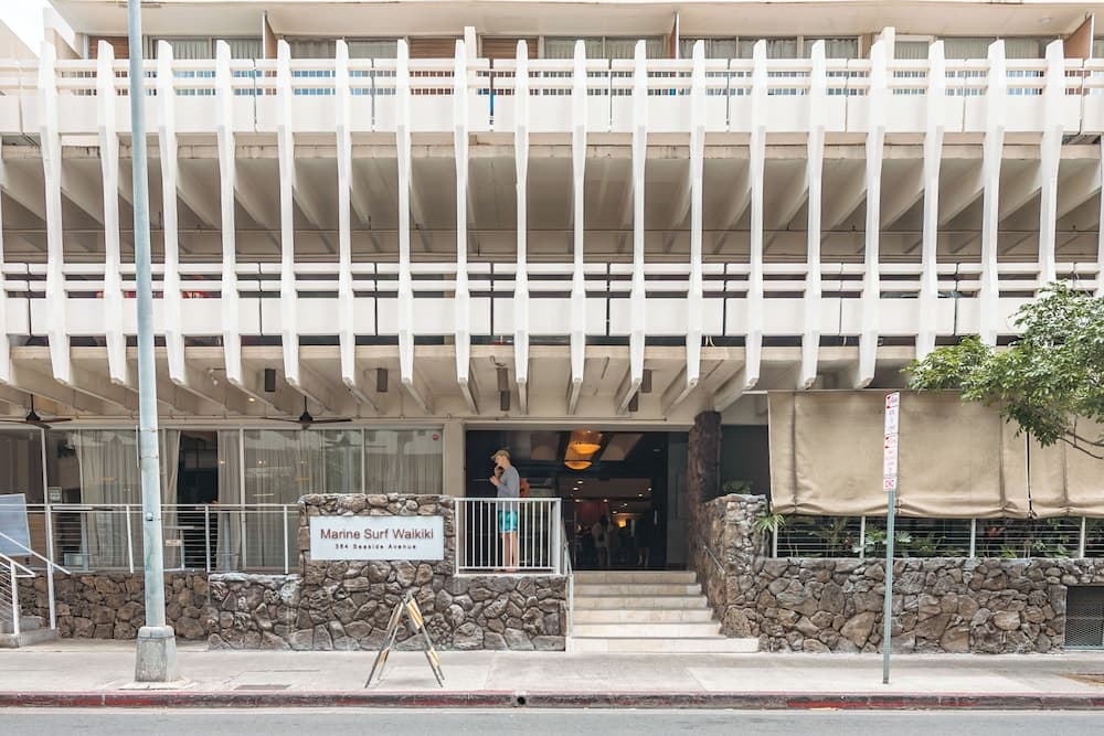 Waikiki Place - The Place To Be In Waikiki main