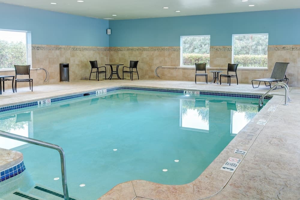 Holiday Inn Express & Suites West Long Branch - Eatontown main