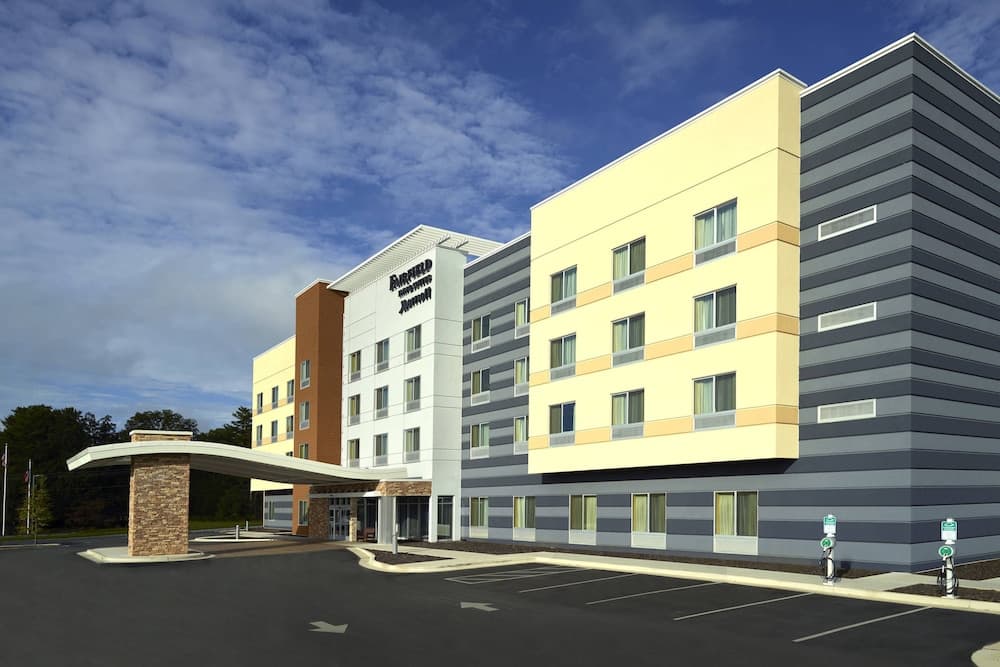 Fairfield Inn & Suites By Marriott Hendersonville Flat Rock