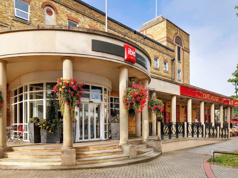 Ibis London Greenwich main