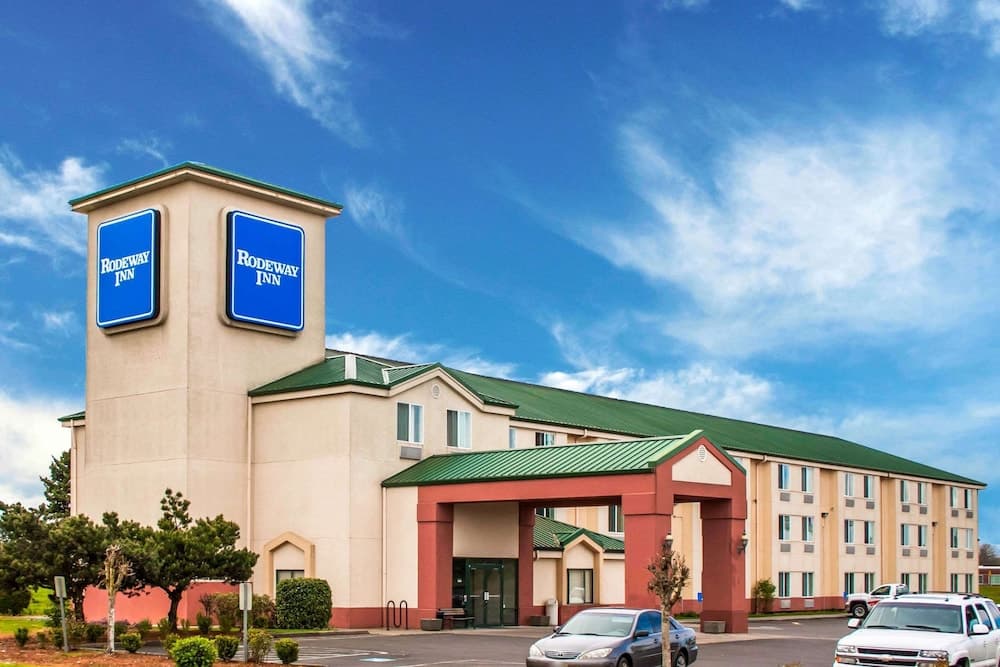 Rodeway Inn main