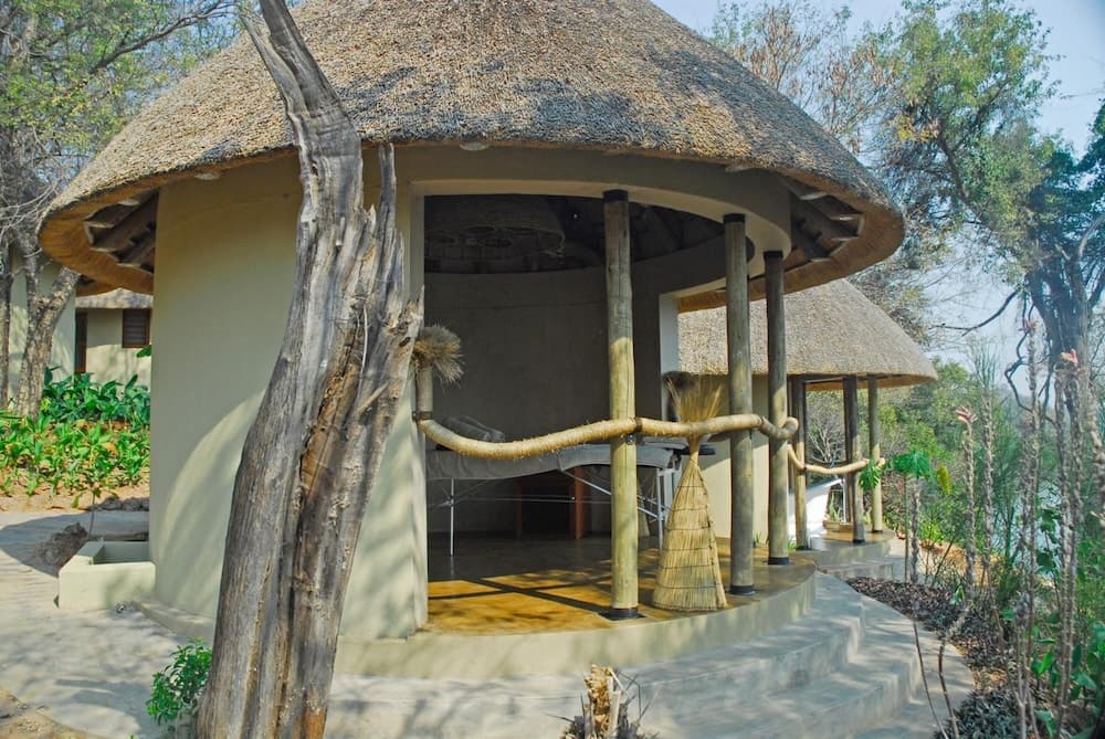 Divava Okavango Lodge & Spa
