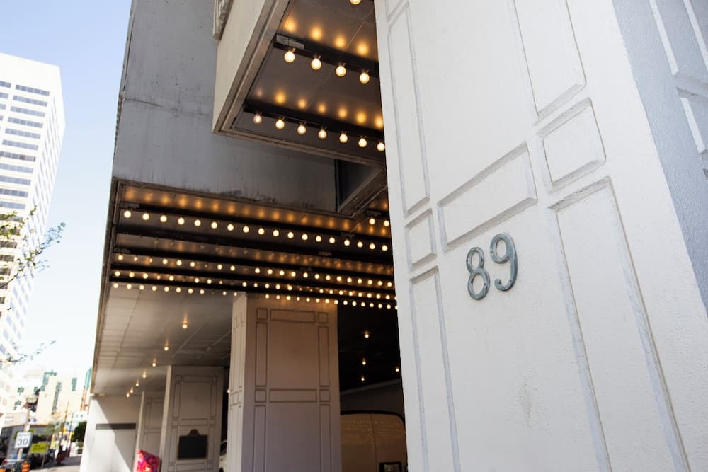 89 Chestnut Residence main