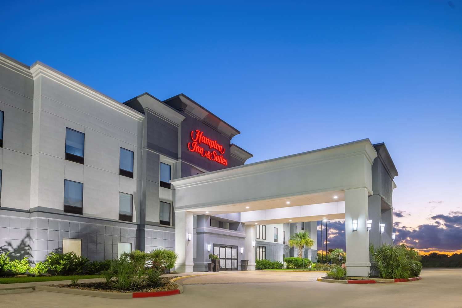 Hampton Inn & Suites Brenham main