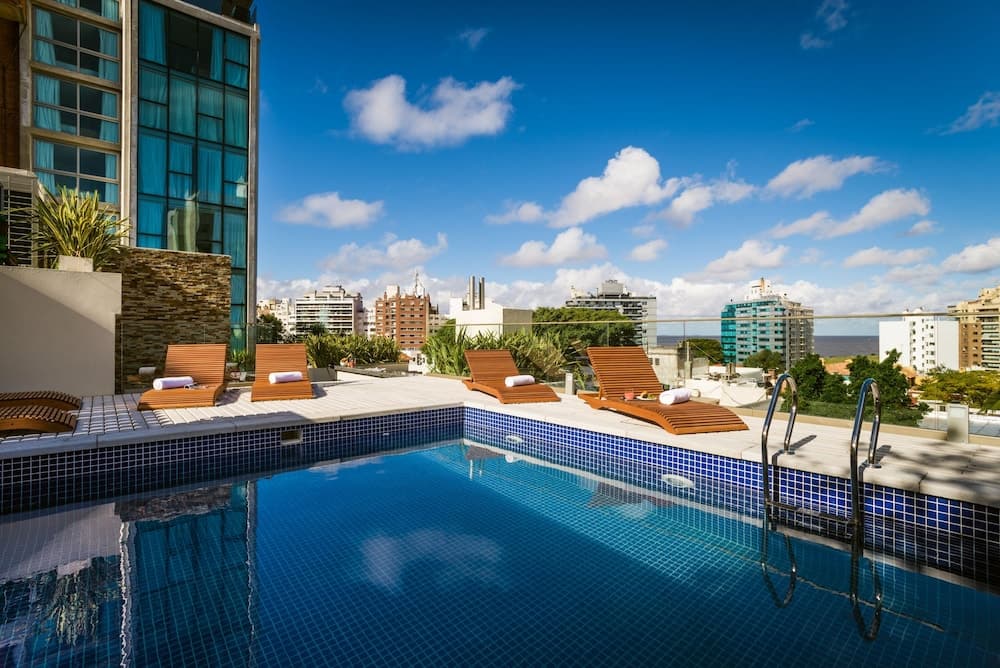Own Montevideo main