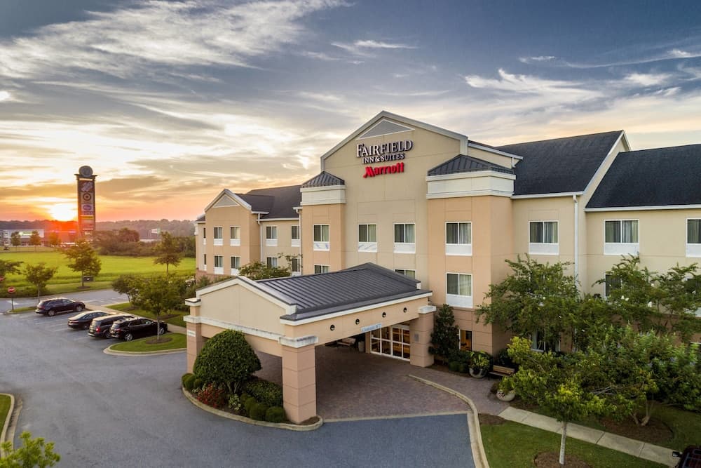 Fairfield Inn & Suites Auburn Opelika main