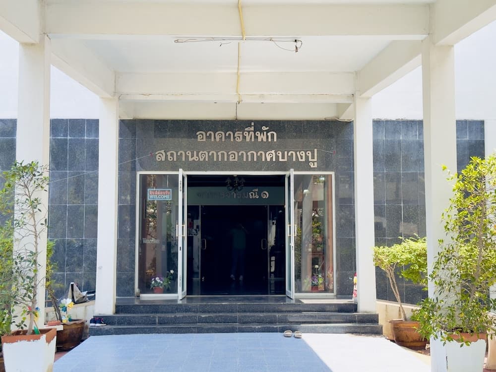Bang Pu Recreation center Hotel Samutprakan main