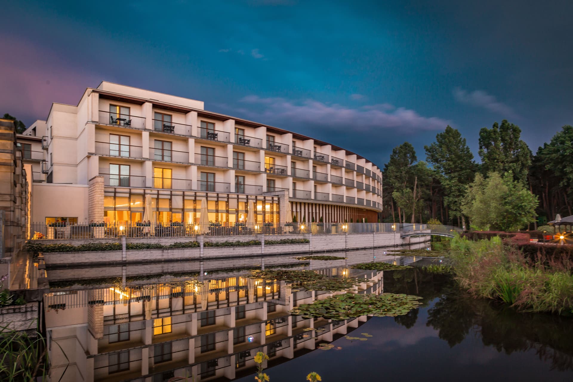 Holiday Inn Warszawa Jozefow main