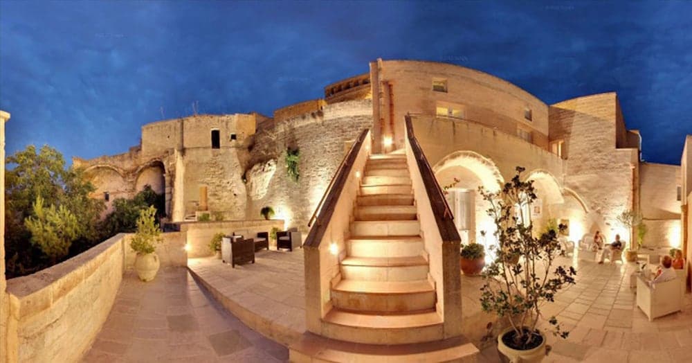 Caveoso Hotel main