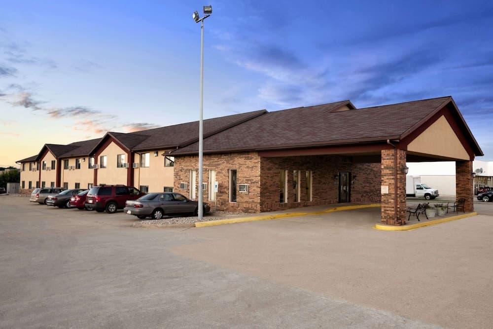 Rodeway Inn main
