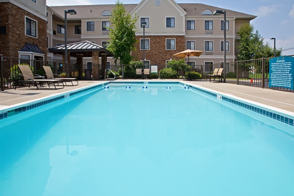 Staybridge Suites Louisville-East main