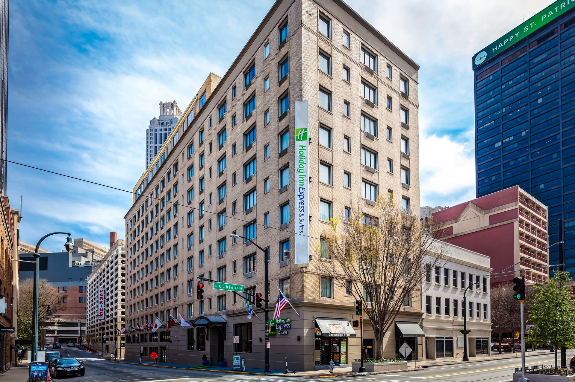 Holiday Inn Express & Suites Atlanta Downtown main