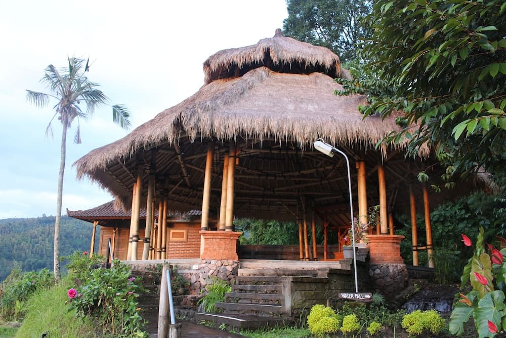 Puri Lumbung Cottages main