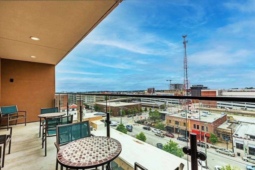 Hotel Indigo Tulsa Dwtn-Entertainment Area main